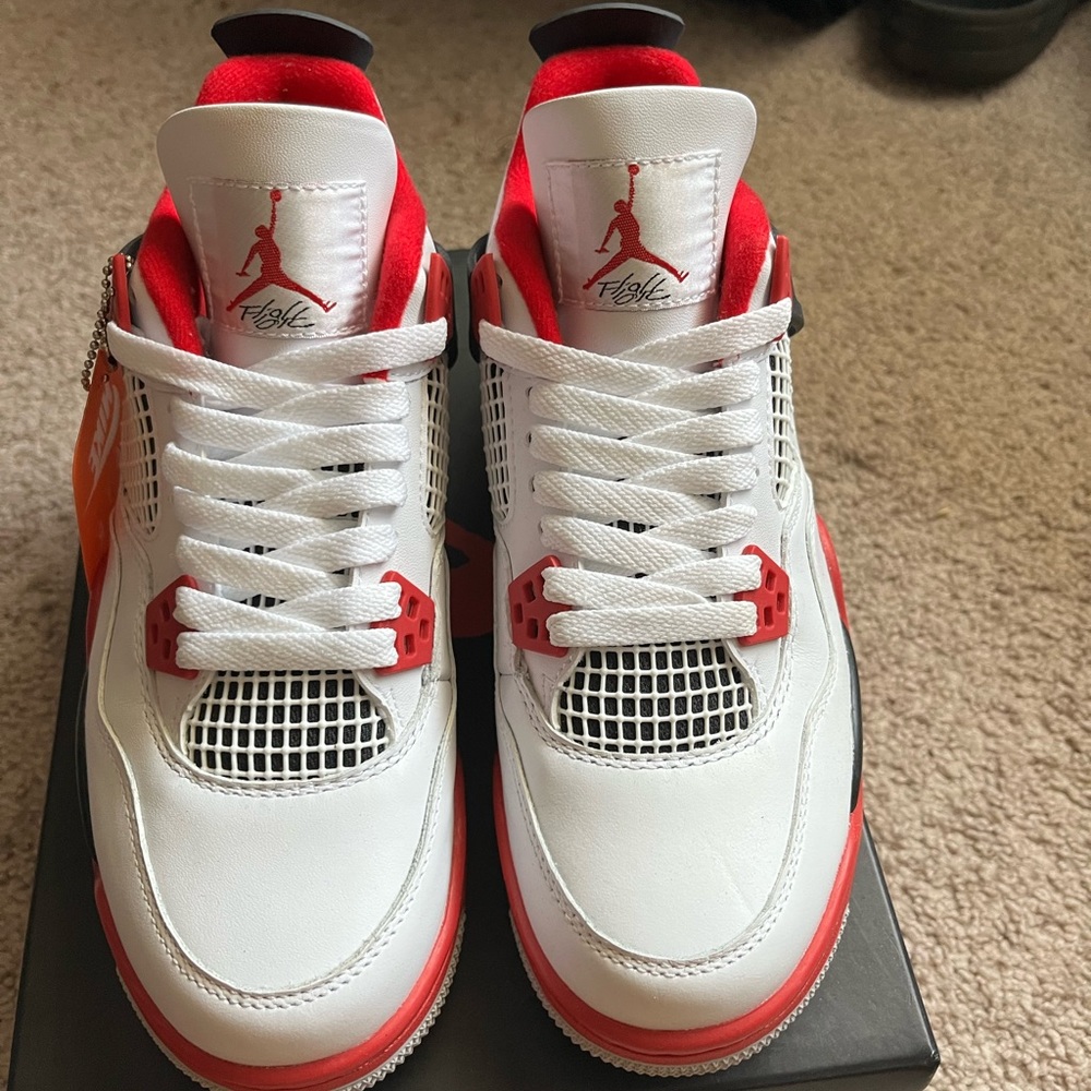 Jordan 4 - Picture 3 of 5